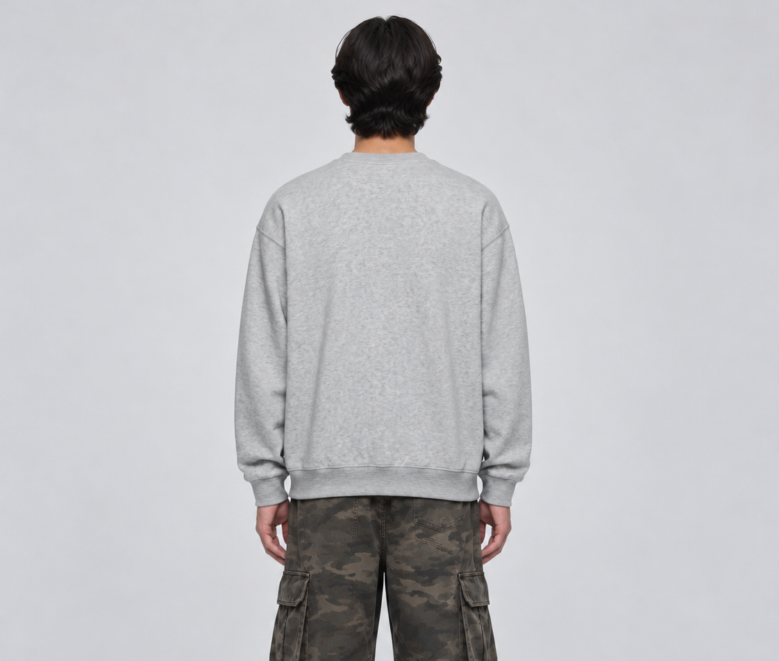 oversizedsweatshirt,dropshouldersweatshirt,unisexsweatshirt,crewnecksweatshirt,boxysweatshirt,cottonblendsweatshirt,minimaliststreetwear,casualwear,oversizedclothing,pulloversweatshirt,relaxedfit,everydayessential,basicsweatshirt,longsleevesweatshirt,minimalistclothing