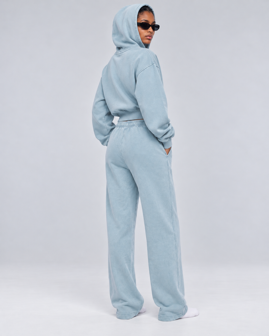 mineralwash,washedsweatpants,straightleg,womenssweatpants,loosefit,vintage,streetwear,cottonblend,elasticwaist,matchingset,matchinghoodie,everydayessentials