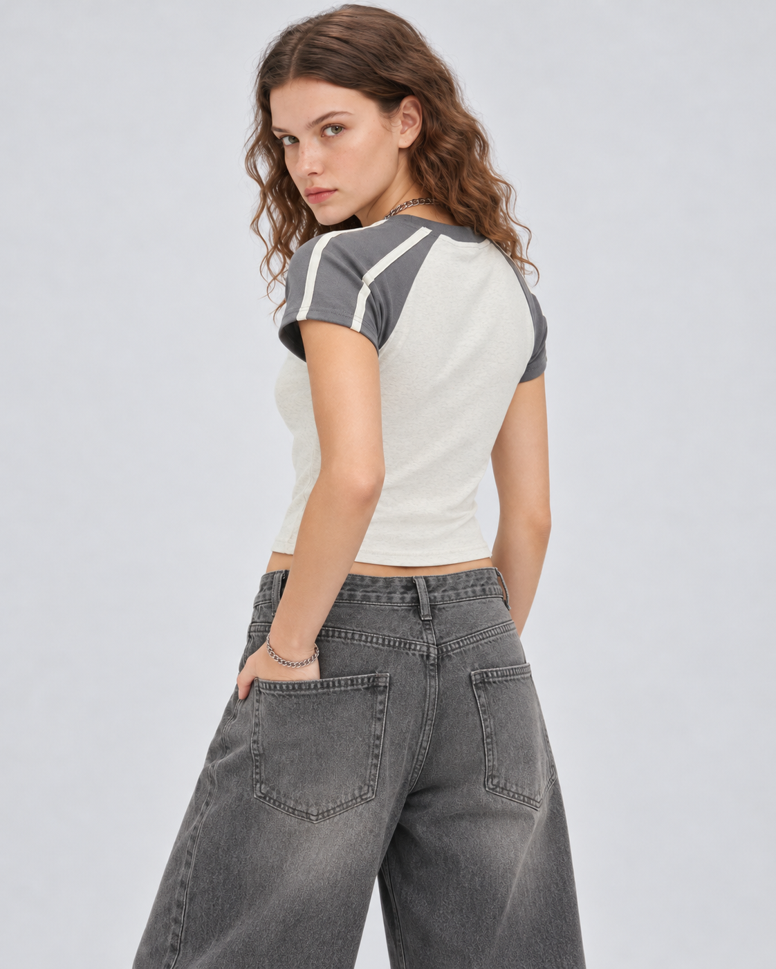 Y2K,Y2KFASHION,Y2KBabyTee,Raglantee,raglantshirt,contraststripe,stripedtshirt,bodycontee,fittedtshirt,womensstreetwear,retrofashion,2000sfashion,sportychic,casualwear,preppystyle,colourblock,summertops,shortsleevetop,crewneck,everydayessential